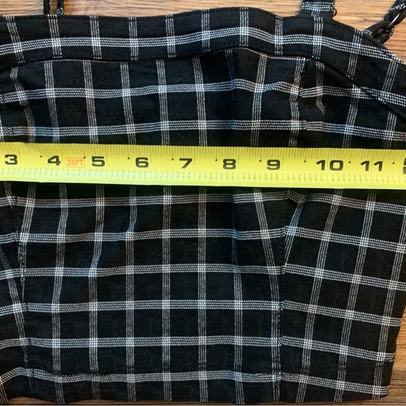 Hollister Black/White Plaid Checked Cropped Tank Adj Straps Smocked Back Size XS - Picture 9 of 9
